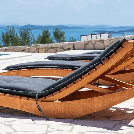 Family Friendly House With A Swimming Pool Cove Triluke, Pasman - 13577 *