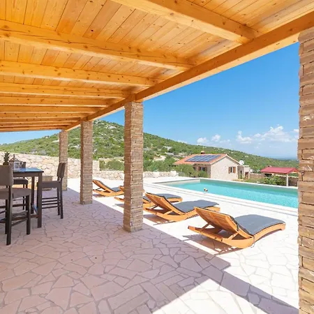 Family Friendly House With A Swimming Pool Cove Triluke, Pasman - 13577 Feriehus *