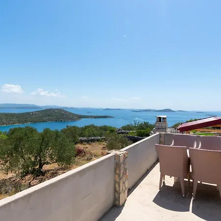 Family Friendly House With A Swimming Pool Cove Triluke, Pasman - 13577 Holiday home *