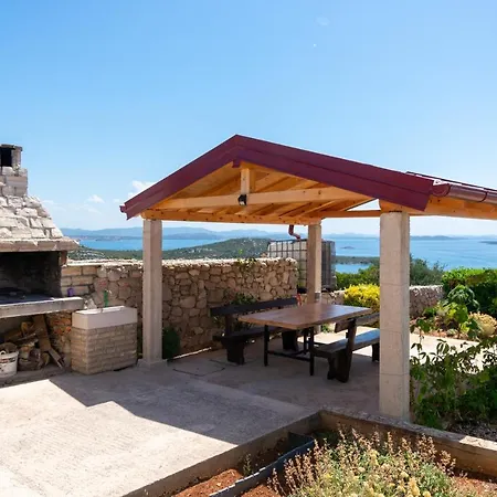 Family Friendly House With A Swimming Pool Cove Triluke, Pasman - 13577 Feriehus *