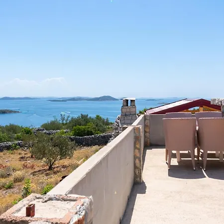 Family Friendly House With A Swimming Pool Cove Triluke, Pasman - 13577 Feriehus *
