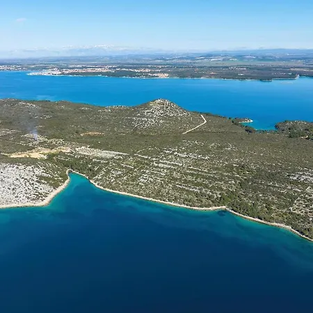 Family Friendly House With A Swimming Pool Cove Triluke, Pasman - 13577 Holiday home Tkon