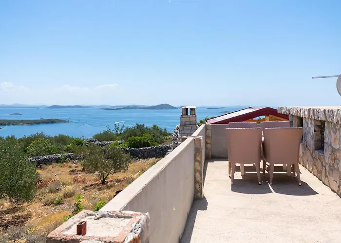 Family Friendly House With A Swimming Pool Cove Triluke, Pasman - 13577 Vakantiehuis *