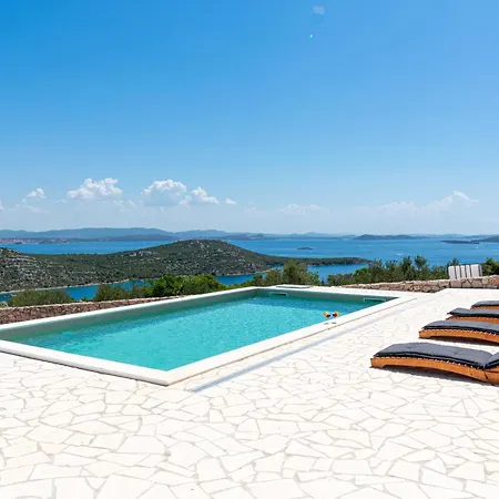 Family Friendly House With A Swimming Pool Cove Triluke, Pasman - 13577 Сasa de vacaciones *
