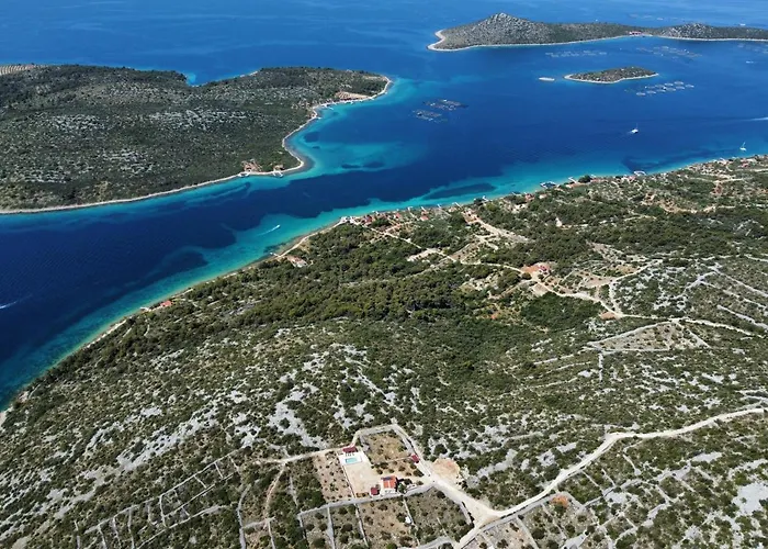 Family Friendly House With A Swimming Pool Cove Triluke, Pasman - 13577 Сasa de vacaciones