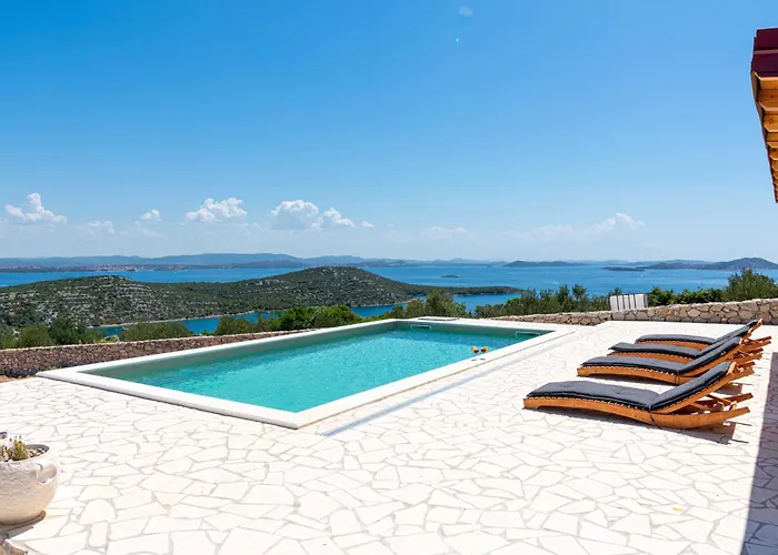 Family Friendly House With A Swimming Pool Cove Triluke, Pasman - 13577 Сasa de vacaciones *
