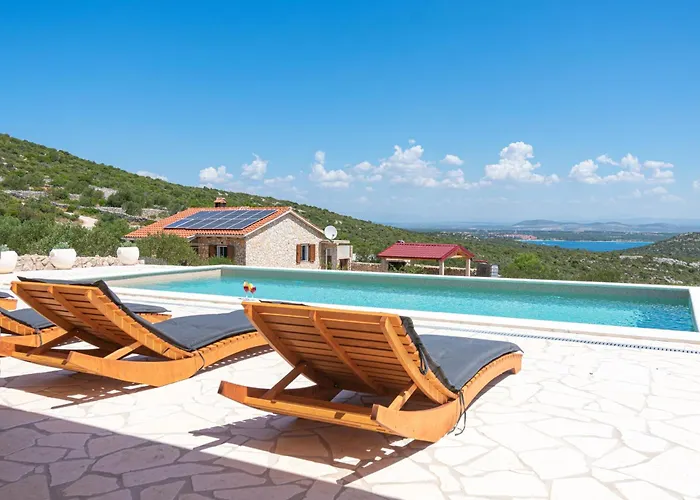 Family Friendly House With A Swimming Pool Cove Triluke, Pasman - 13577 Сasa de vacaciones